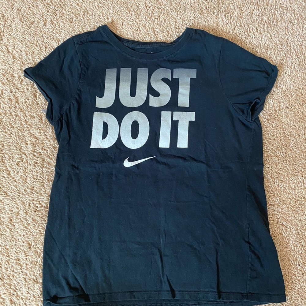 Boys Nike t shorts (xl)